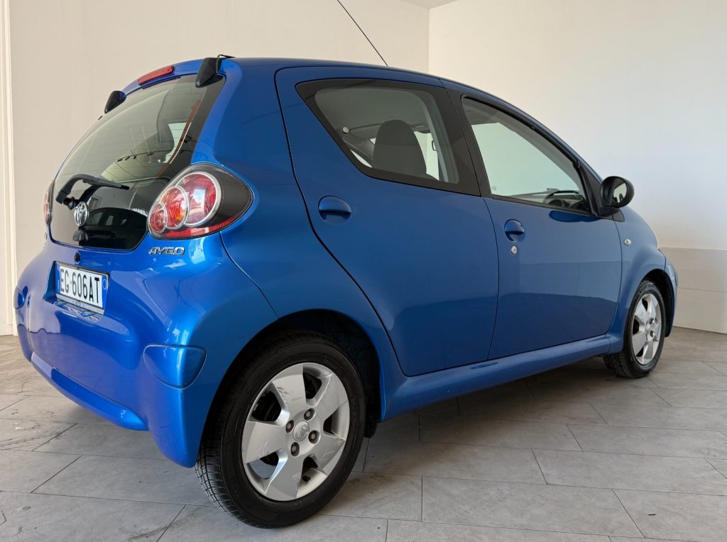 TOYOTA Aygo 1.0 12V VVT-i 5 porte - 6
