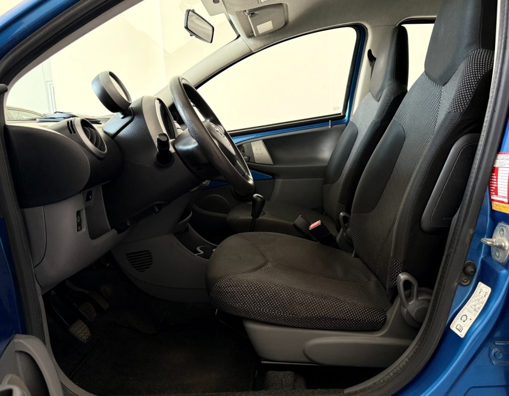 TOYOTA Aygo 1.0 12V VVT-i 5 porte - 8