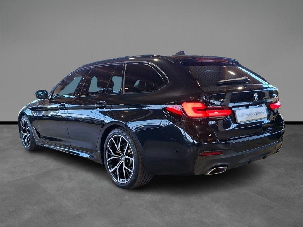 BMW 520 d 48V xDrive Touring Msport - 4