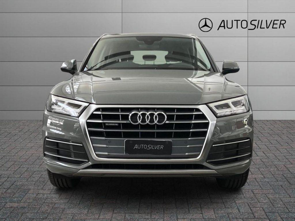 AUDI Q5 40 TDI quattro S tronic Business Sport - 3