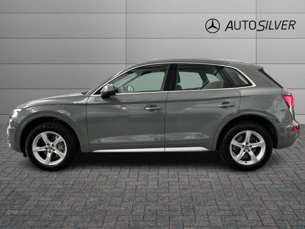 AUDI Q5 40 TDI quattro S tronic Business Sport - 6