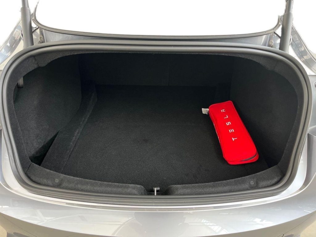 TESLA Model 3 NV35 RWD Premium - 13