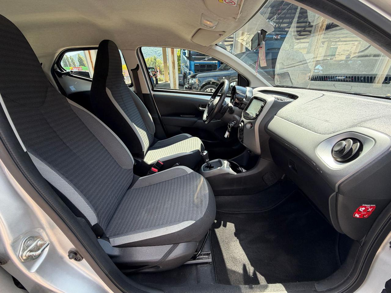 TOYOTA Aygo 1.0 VVT-i 72 CV 5 porte x-business MMT - 9