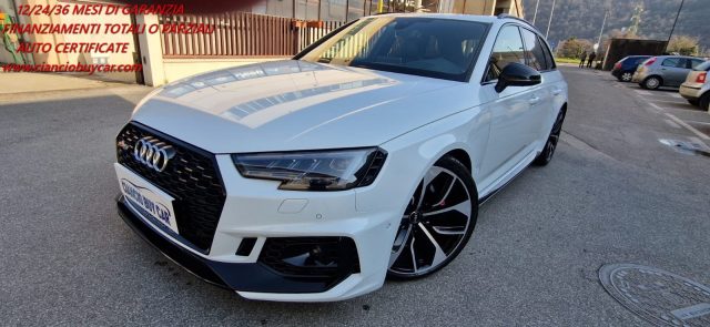 AUDI RS4 Bianco metallizzato