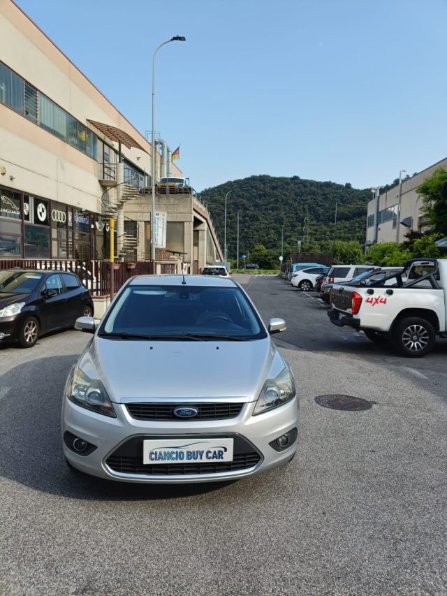 FORD Focus Grigio metallizzato