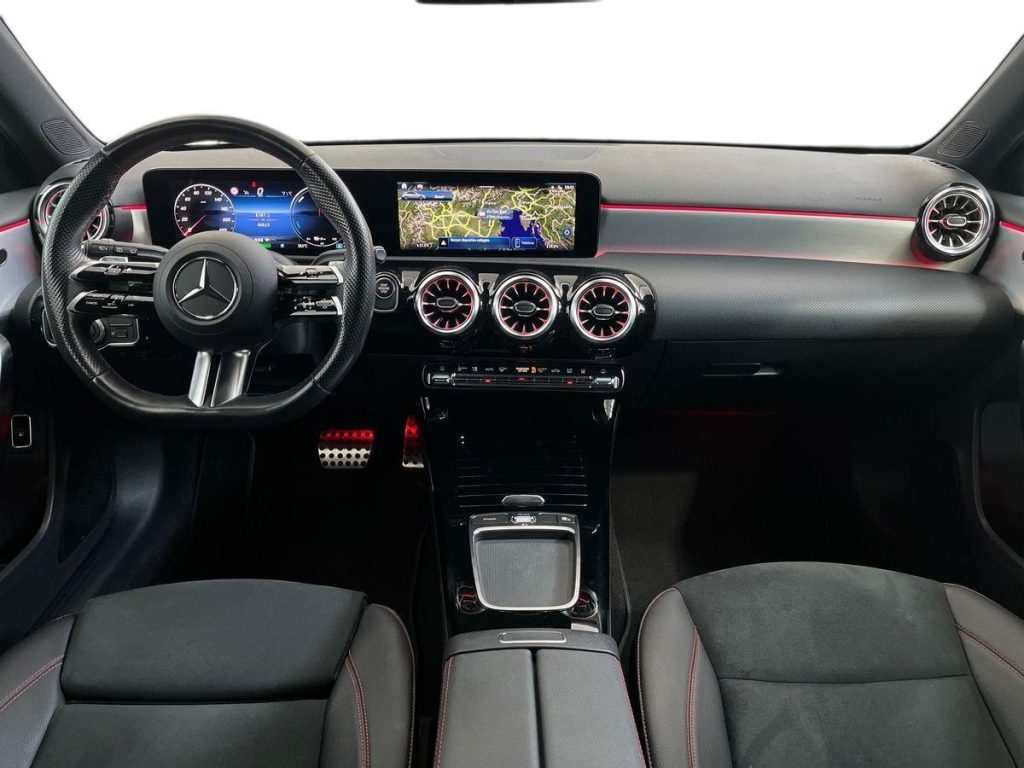 MERCEDES-BENZ A 250 e hybrid EQ AMG Line Advanced - 9