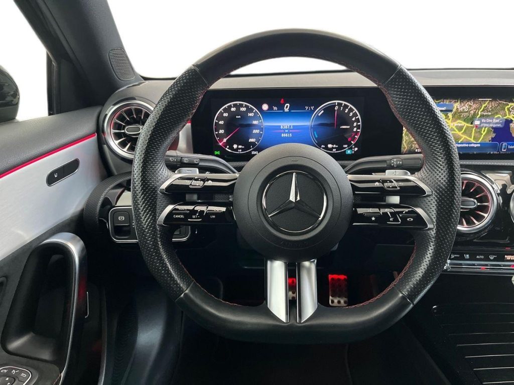 MERCEDES-BENZ A 250 e hybrid EQ AMG Line Advanced - 11