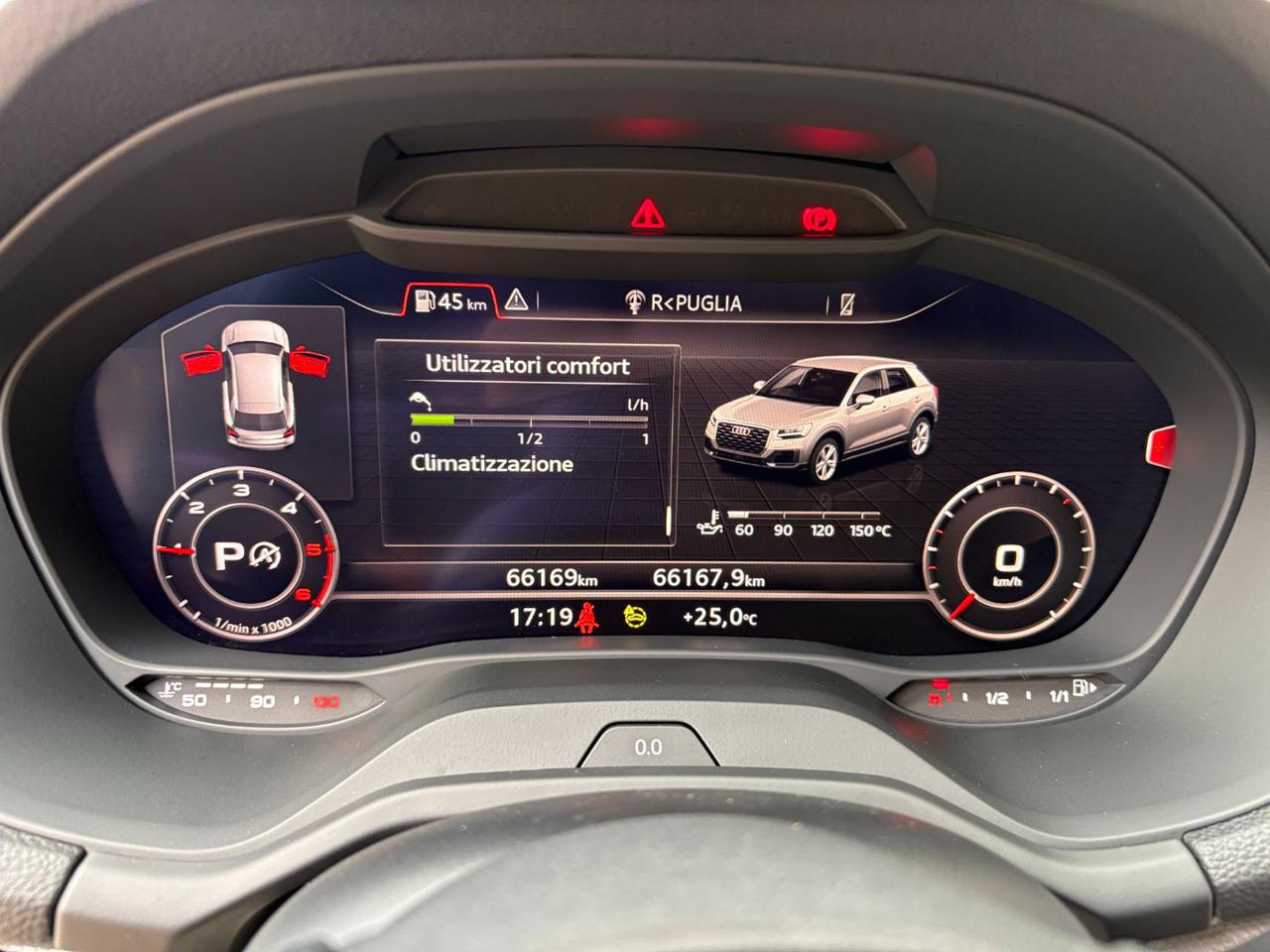 AUDI Q2 30 TDI S tronic Admired Advanced COCKPIT - 27