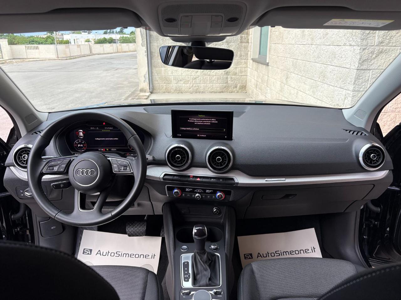 AUDI Q2 30 TDI S tronic Admired Advanced COCKPIT - 13