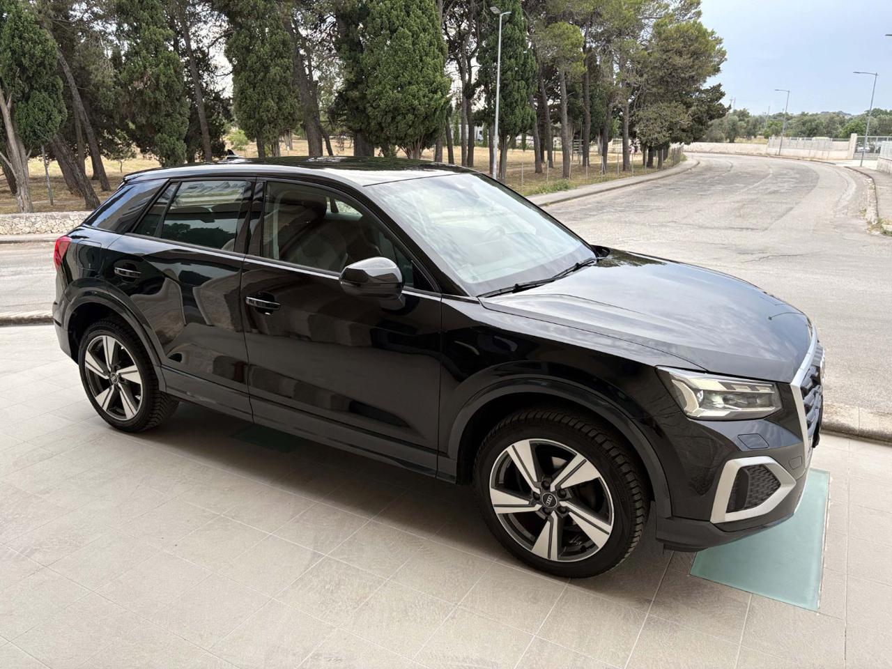 AUDI Q2 30 TDI S tronic Admired Advanced COCKPIT - 3