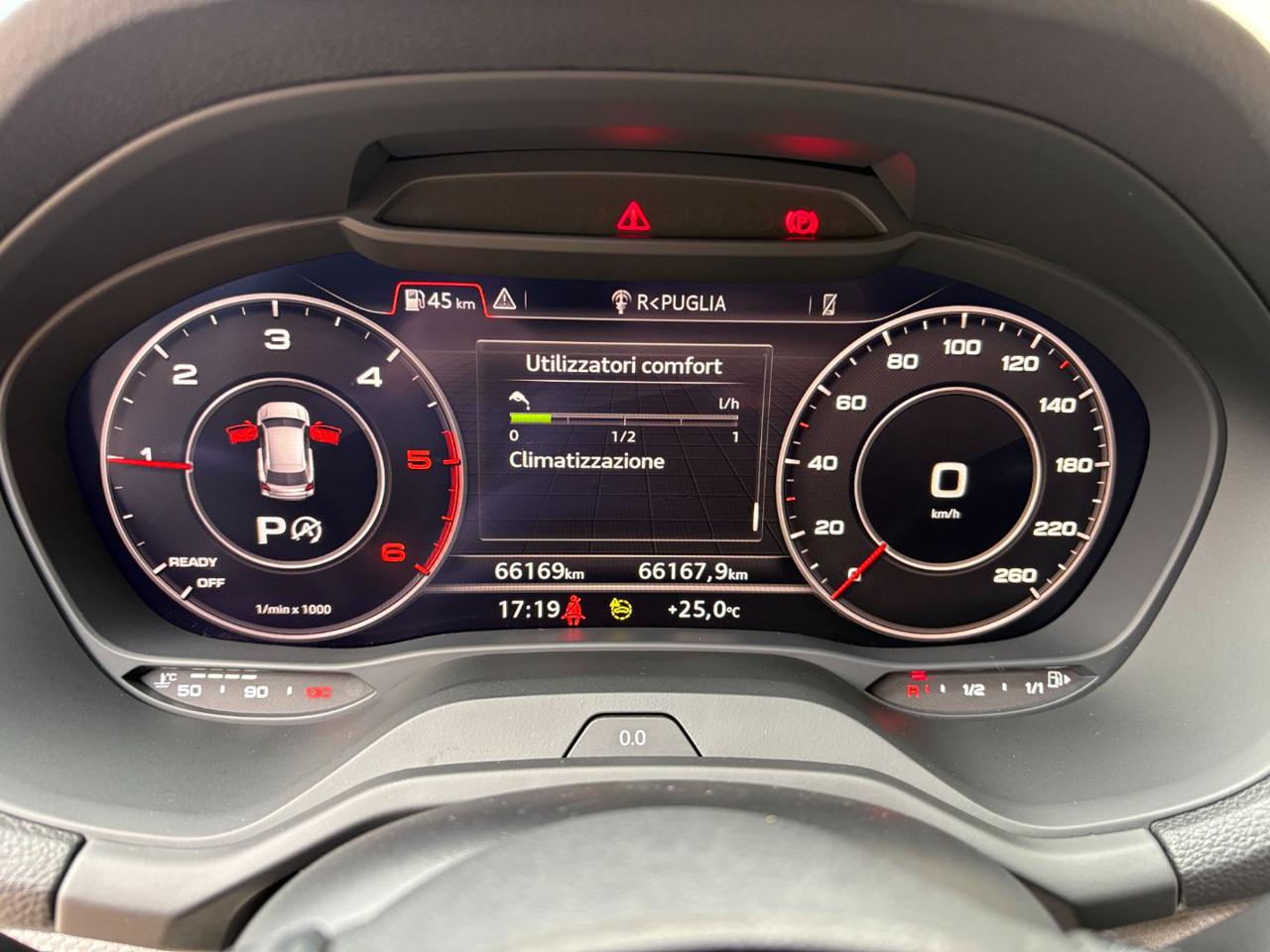 AUDI Q2 30 TDI S tronic Admired Advanced COCKPIT - 15