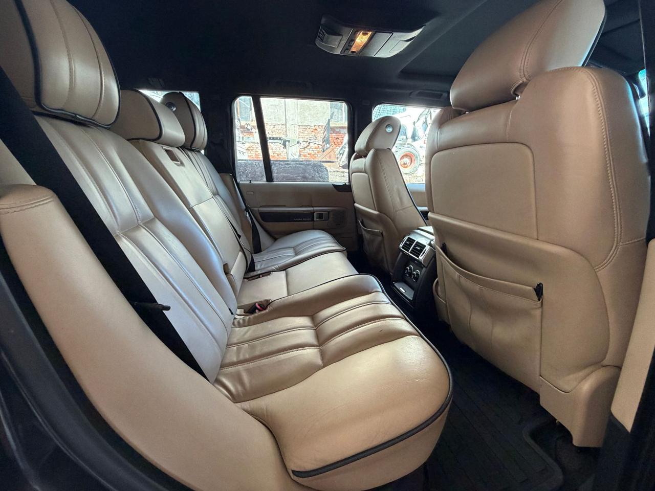 LAND ROVER Range Rover 4.4 TDV8 Autobiography - 11