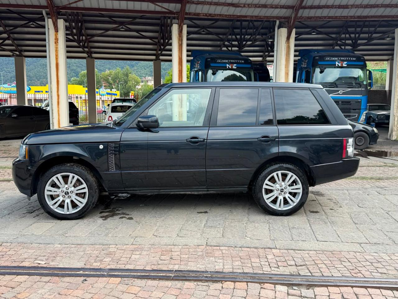 LAND ROVER Range Rover 4.4 TDV8 Autobiography - 3