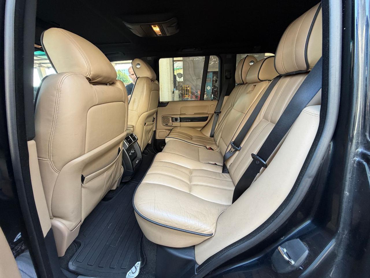 LAND ROVER Range Rover 4.4 TDV8 Autobiography - 13