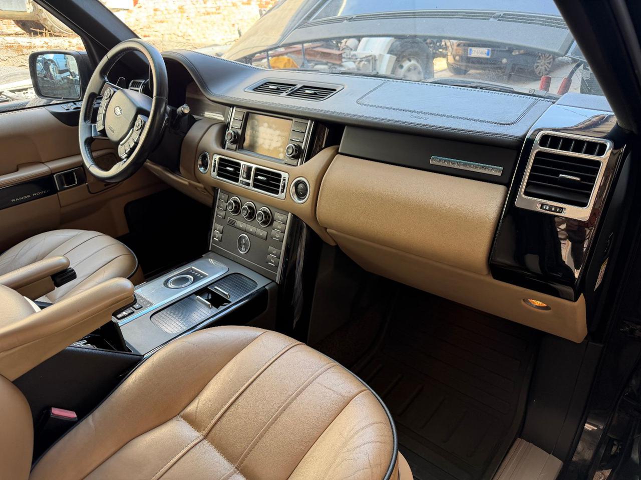LAND ROVER Range Rover 4.4 TDV8 Autobiography - 10