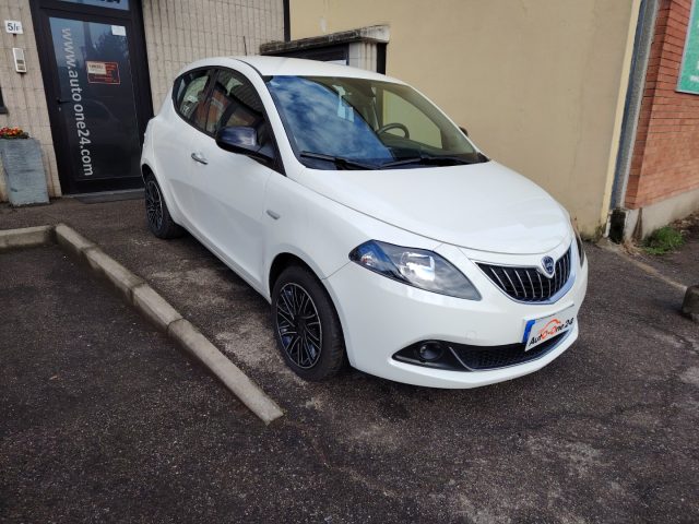 LANCIA Ypsilon Bianco Gelato pastello