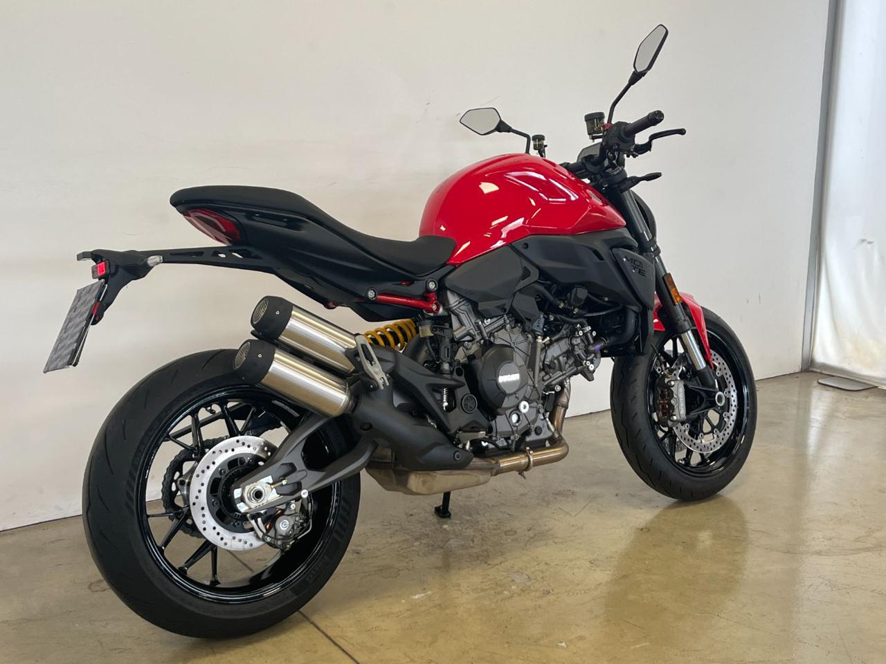 DUCATI Monster 800 RED 2027 - 7