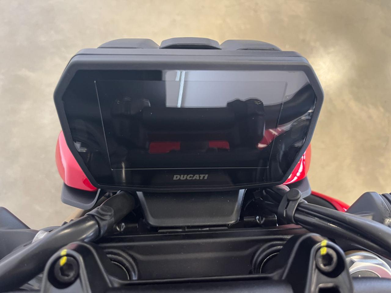 DUCATI Streetfighter V2 V2 2027 - 13