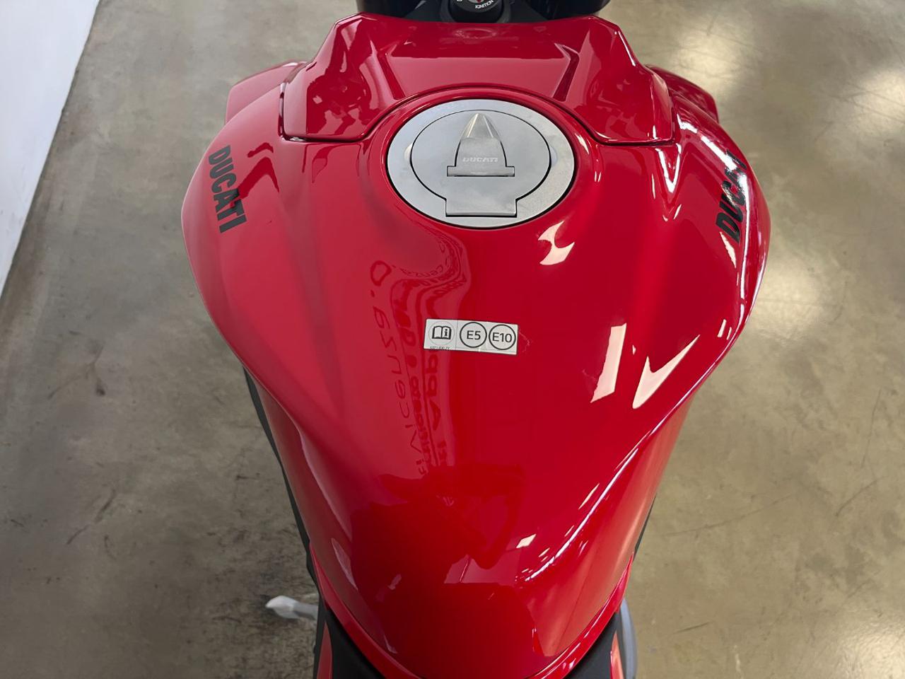 DUCATI Streetfighter V2 V2 2027 - 10