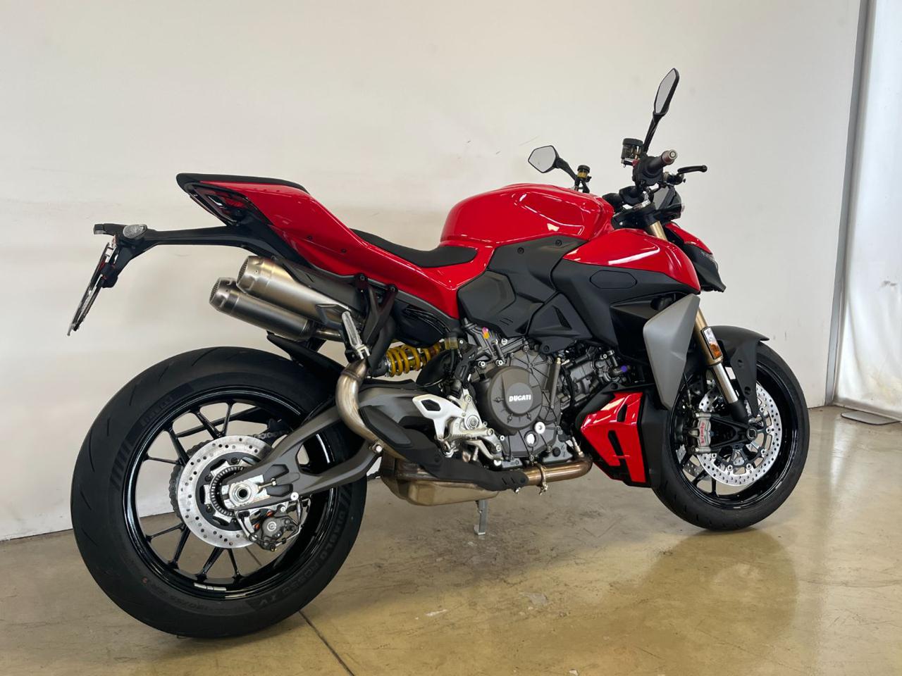 DUCATI Streetfighter V2 V2 2027 - 7