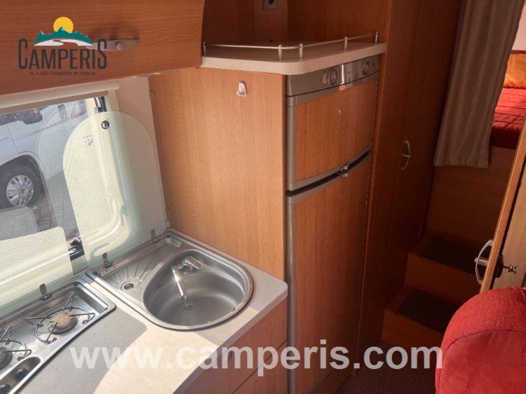 KNAUS SUN TRAVEL 700DG