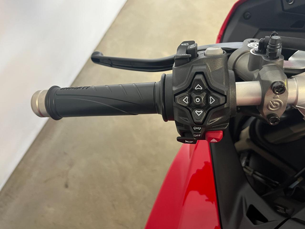 DUCATI Panigale V2 V2 2027 - 11