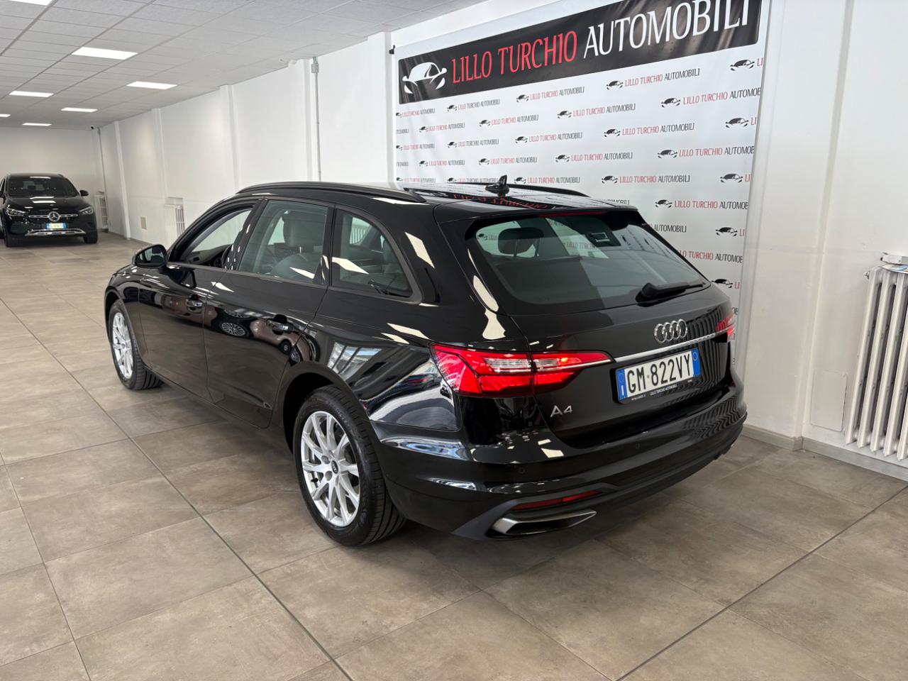 AUDI A4 Avant 35 TDI 163 CV S tronic Business FARI LED - 4