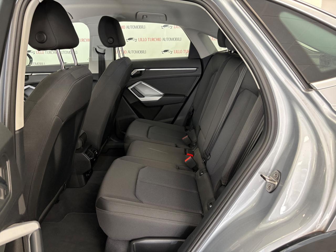 AUDI Q3 SPB 35 TDI quattro S tronic Business Plus - 19