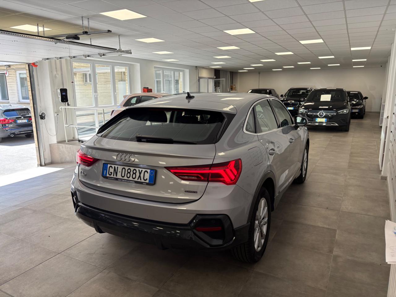 AUDI Q3 SPB 35 TDI quattro S tronic Business Plus - 6