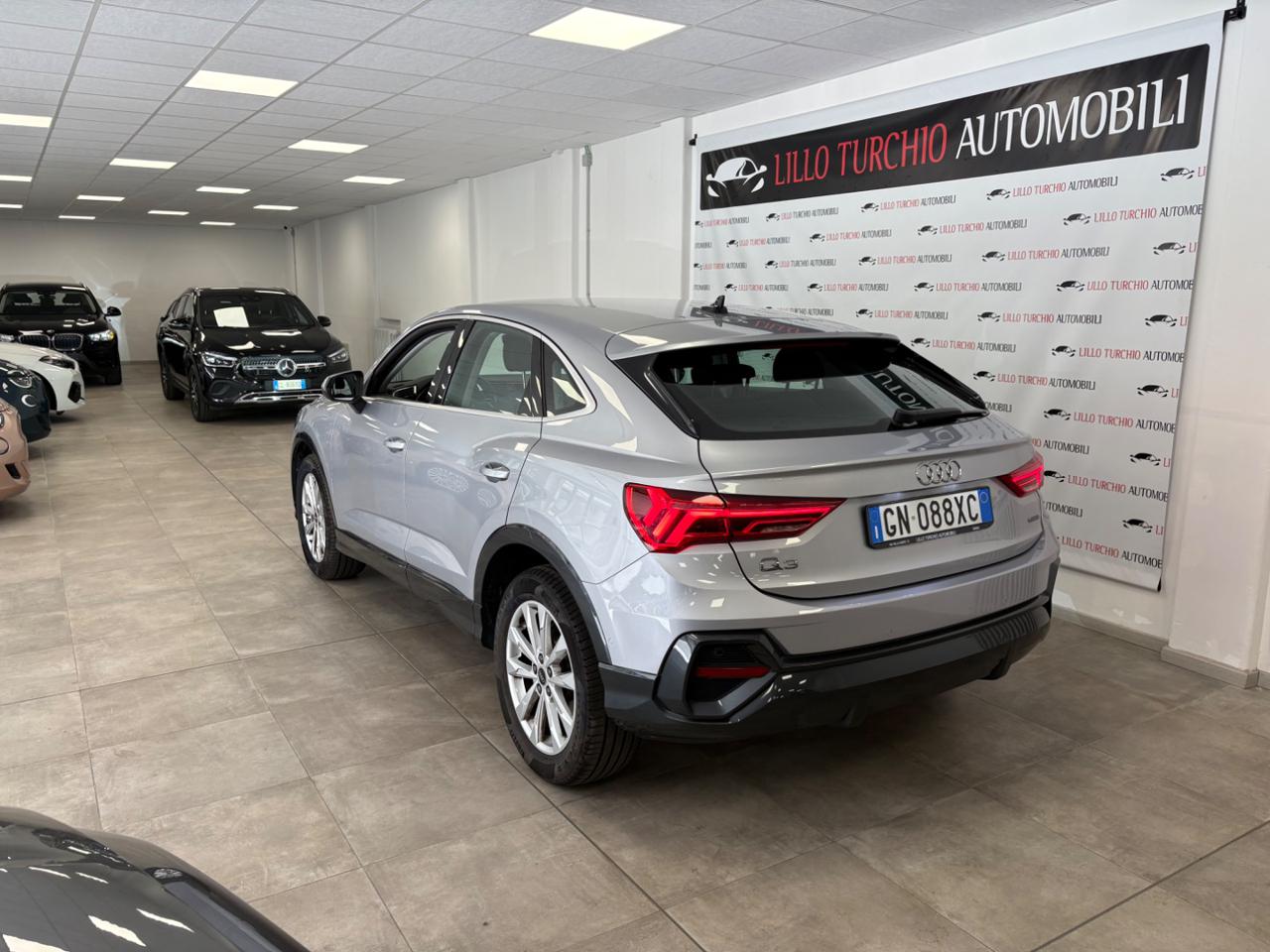 AUDI Q3 SPB 35 TDI quattro S tronic Business Plus - 4