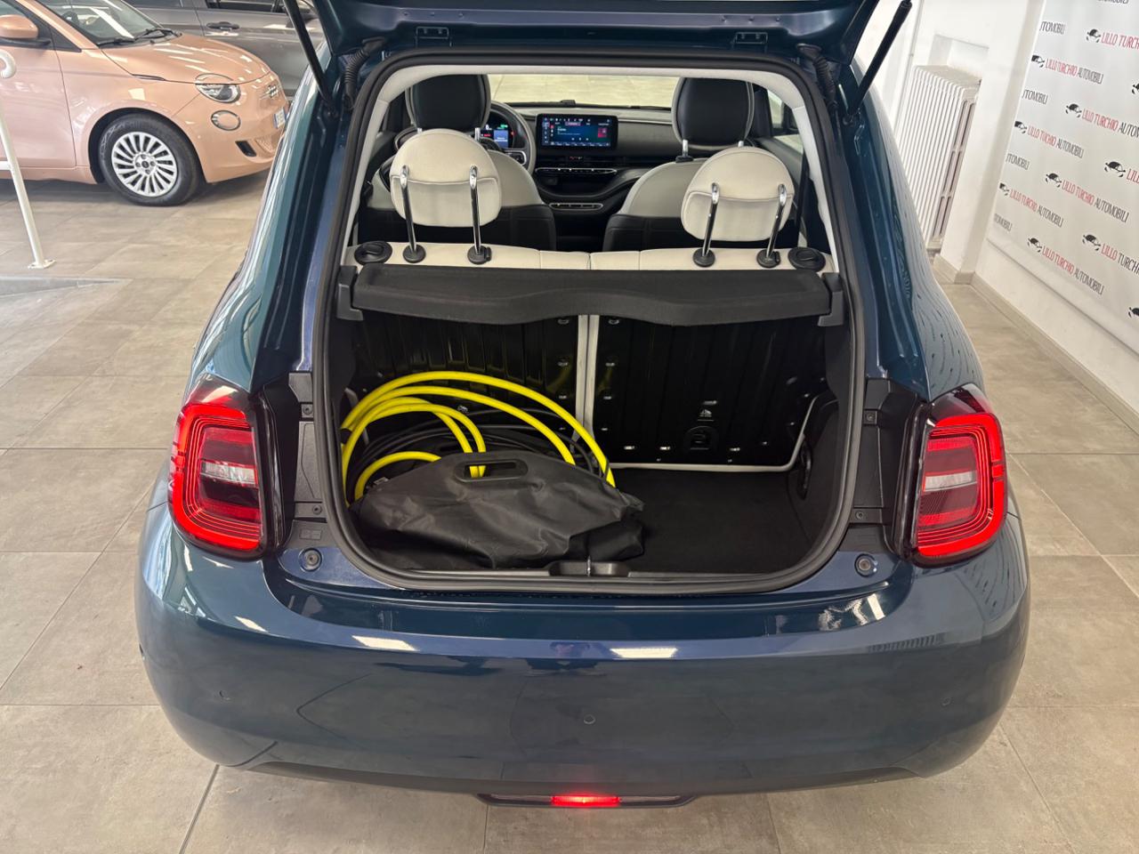 FIAT 500e Berlina 42 kWh La Prima FULL LED - 19