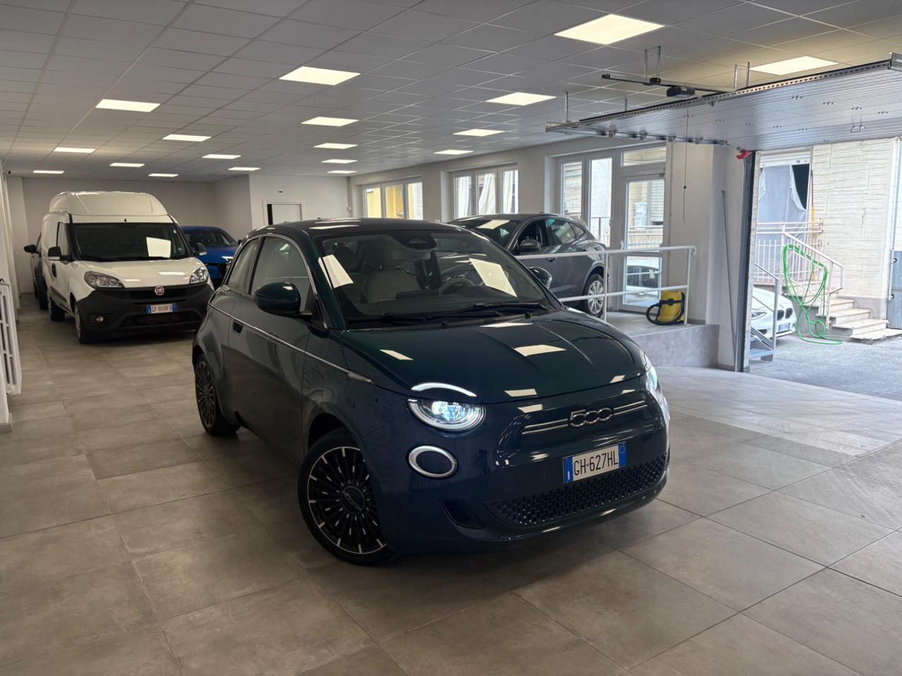 FIAT 500e Berlina 42 kWh La Prima FULL LED - 3