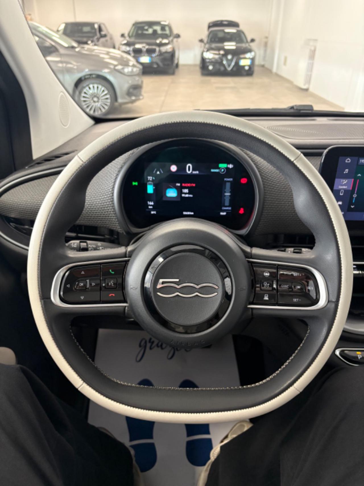 FIAT 500e Berlina 42 kWh La Prima FULL LED - 9