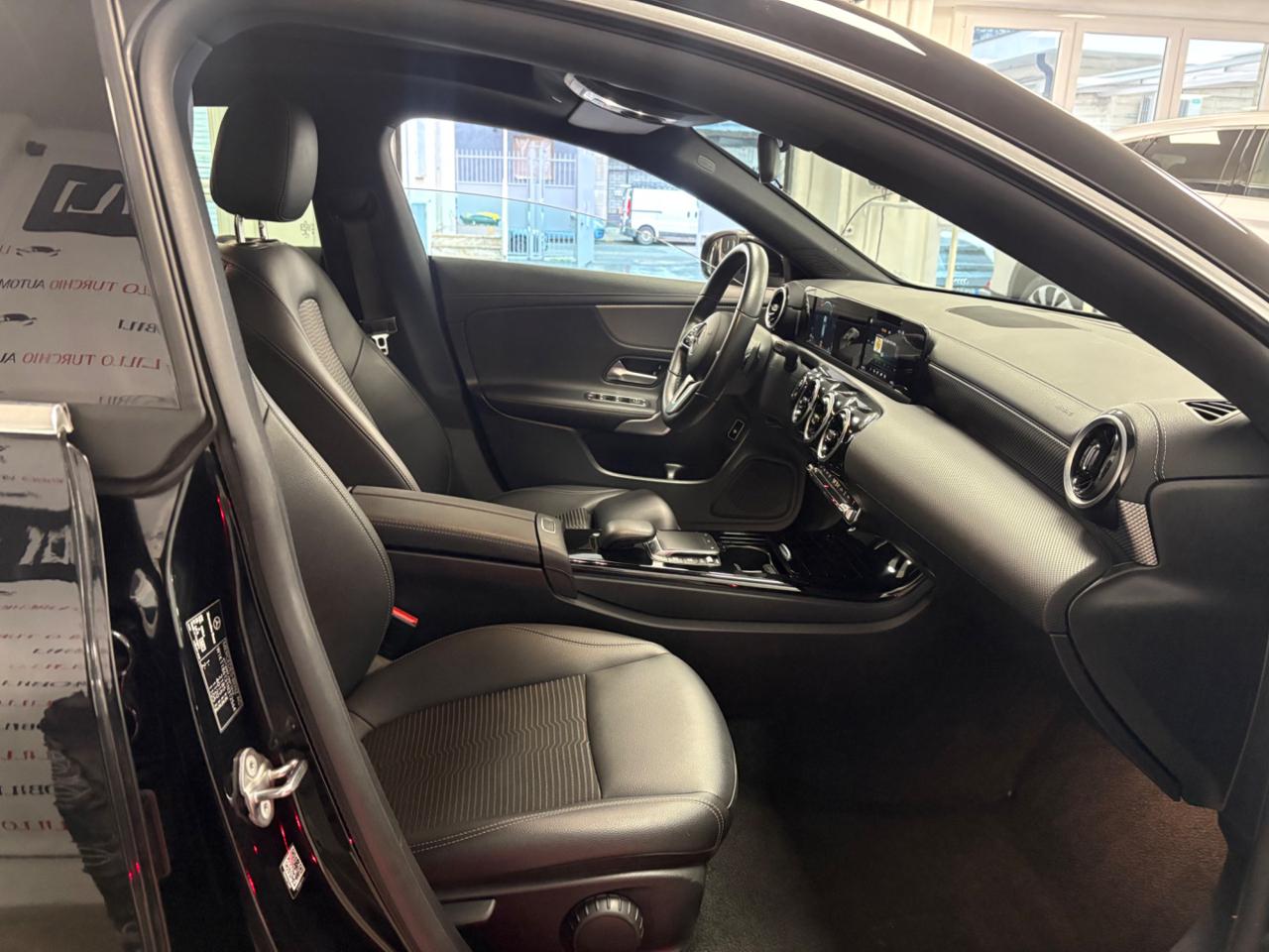 MERCEDES-BENZ CLA 200 d Automatic 4Matic Shooting Brake Sport - 24