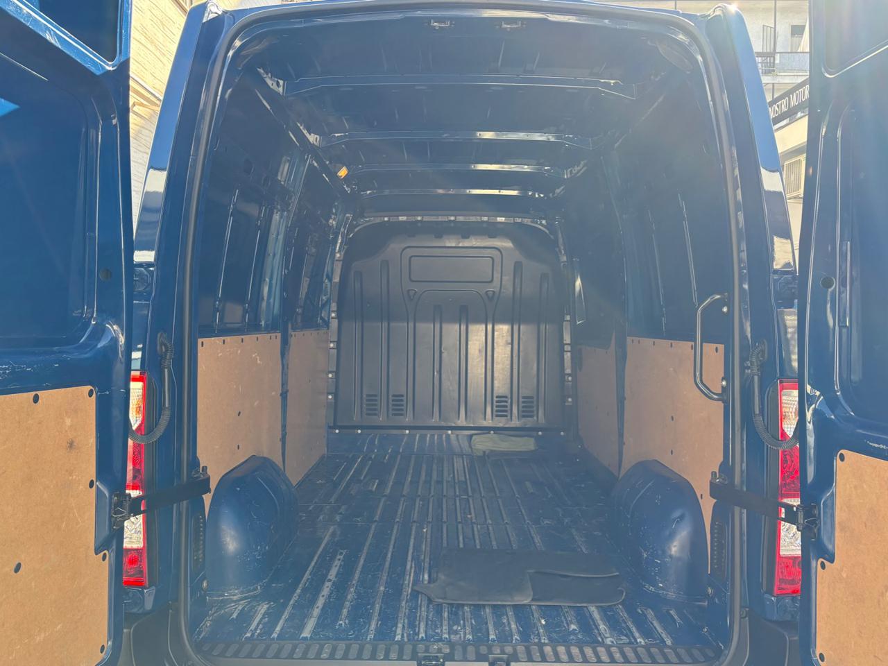 RENAULT Master T33 2.3 dCi 135 PM-TM Furgone Start €17500 +IVA - 6