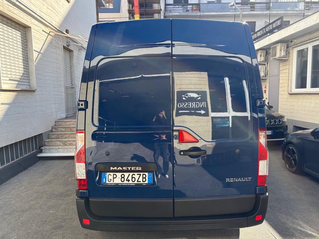 RENAULT Master T33 2.3 dCi 135 PM-TM Furgone Start €17500 +IVA - 5