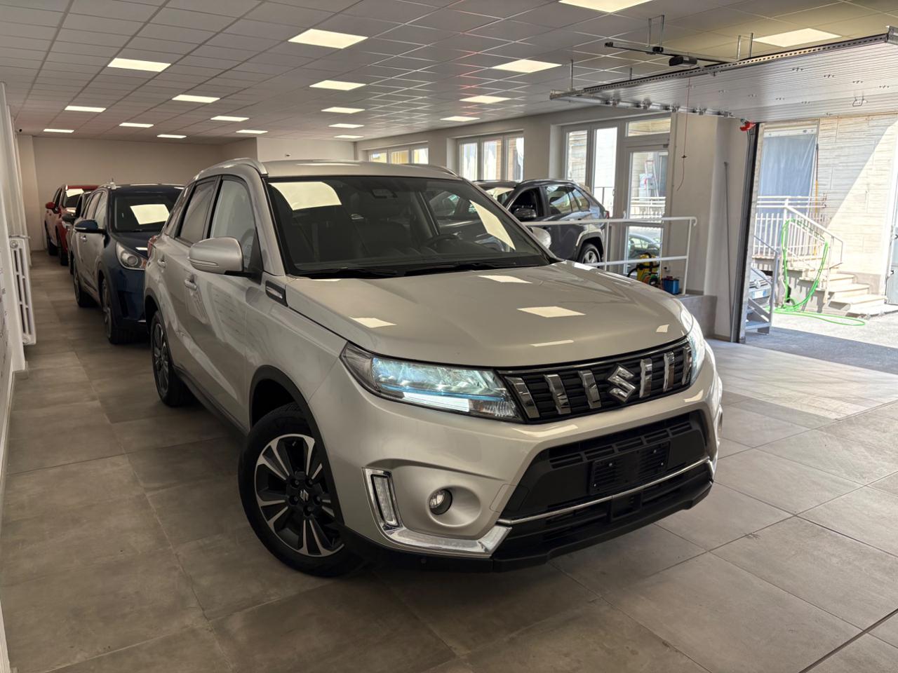 SUZUKI Vitara 1.4 Hybrid 4WD AllGrip Yoru FARI LED - 3