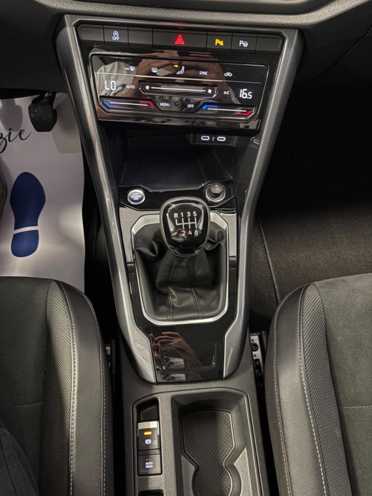 VOLKSWAGEN T-Roc 1.0 TSI Style FULL LED - 12