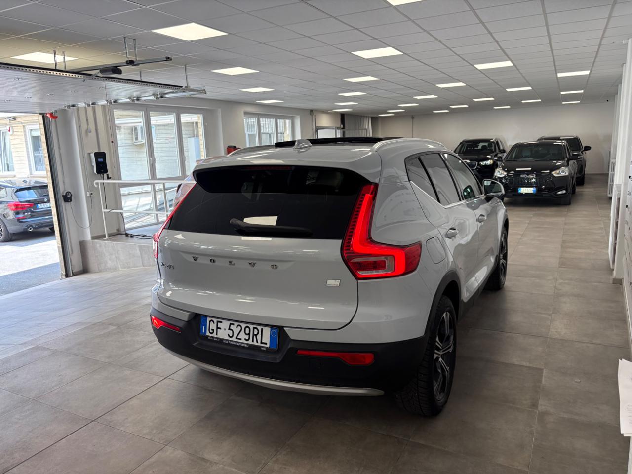 VOLVO XC40 T4 Recharge Plug-in Hybrid Inscription FULL LED - 6