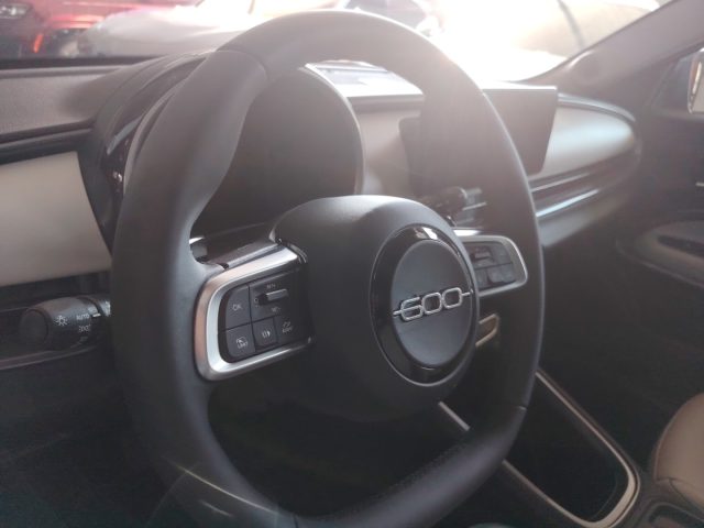 FIAT 600 — foto 21 di 27