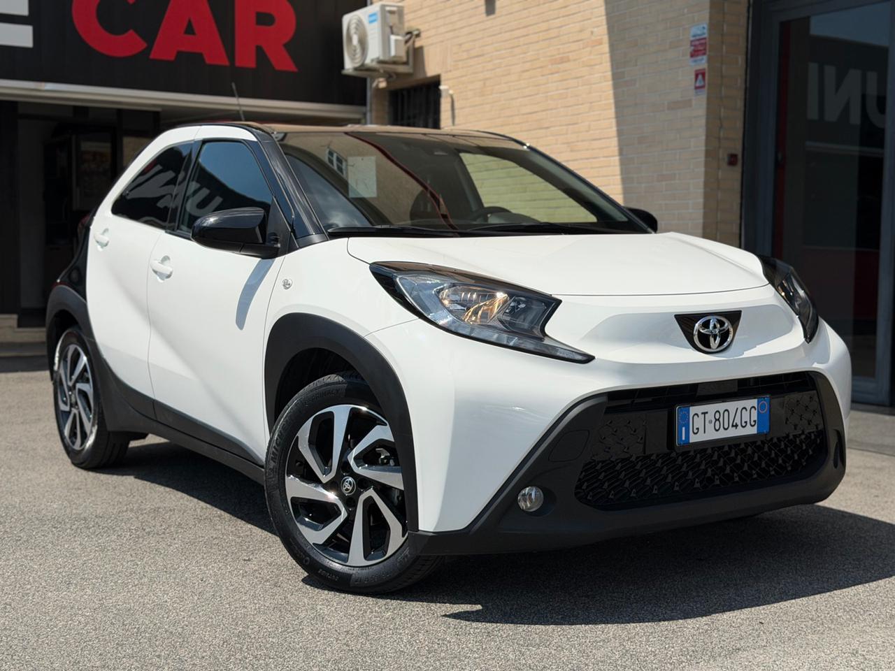 TOYOTA Aygo X 1.0 72 CV AUTOMATICA Trend SPORT (NESSUN VINCOLO) - 1