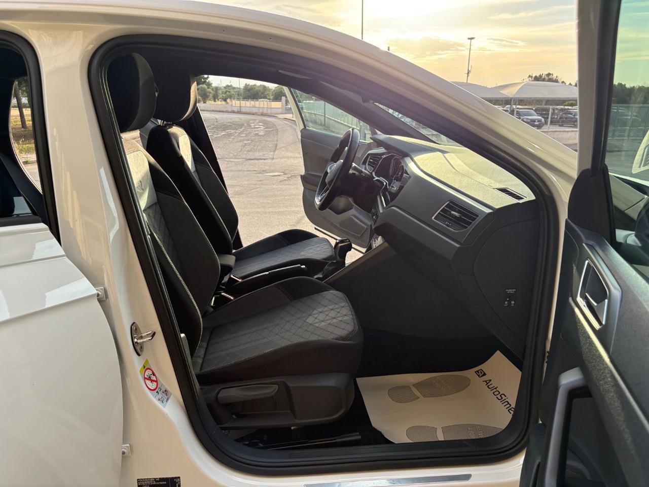 VOLKSWAGEN Taigo 1.0 TSI 116 CV DSG R-Line TETTO APR/PAN - 11