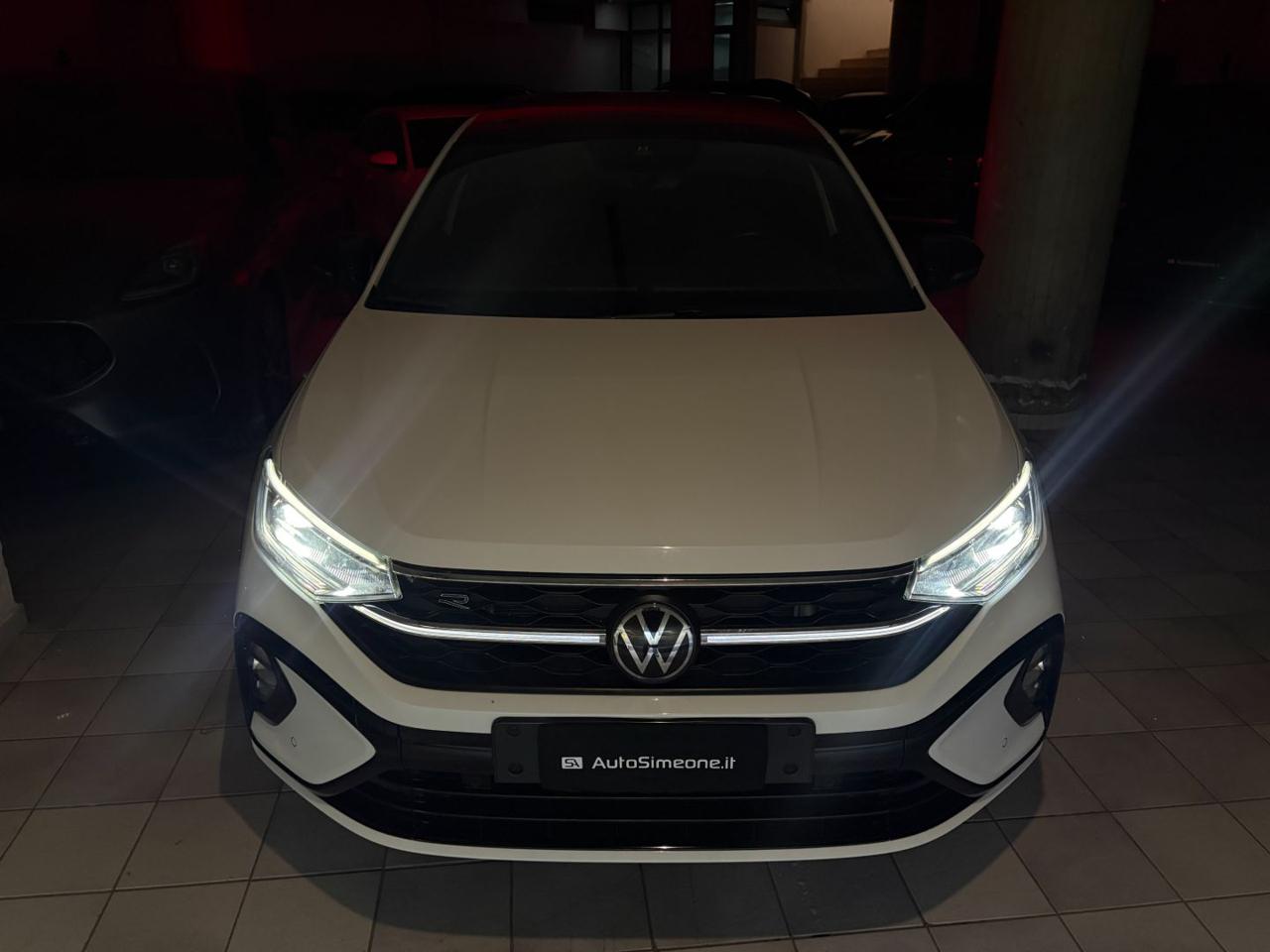 VOLKSWAGEN Taigo 1.0 TSI 116 CV DSG R-Line TETTO APR/PAN - 23