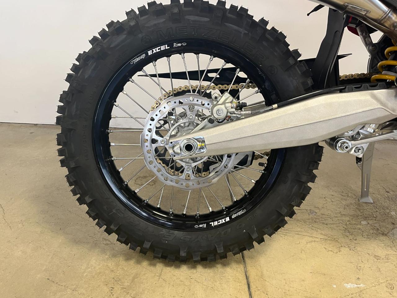 DUCATI Desmo450 MX EDS 2027 - 8