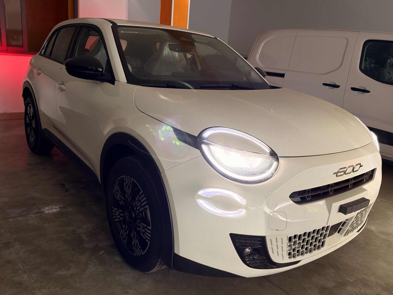 FIAT 600 1.2 Icon 100cv - 2