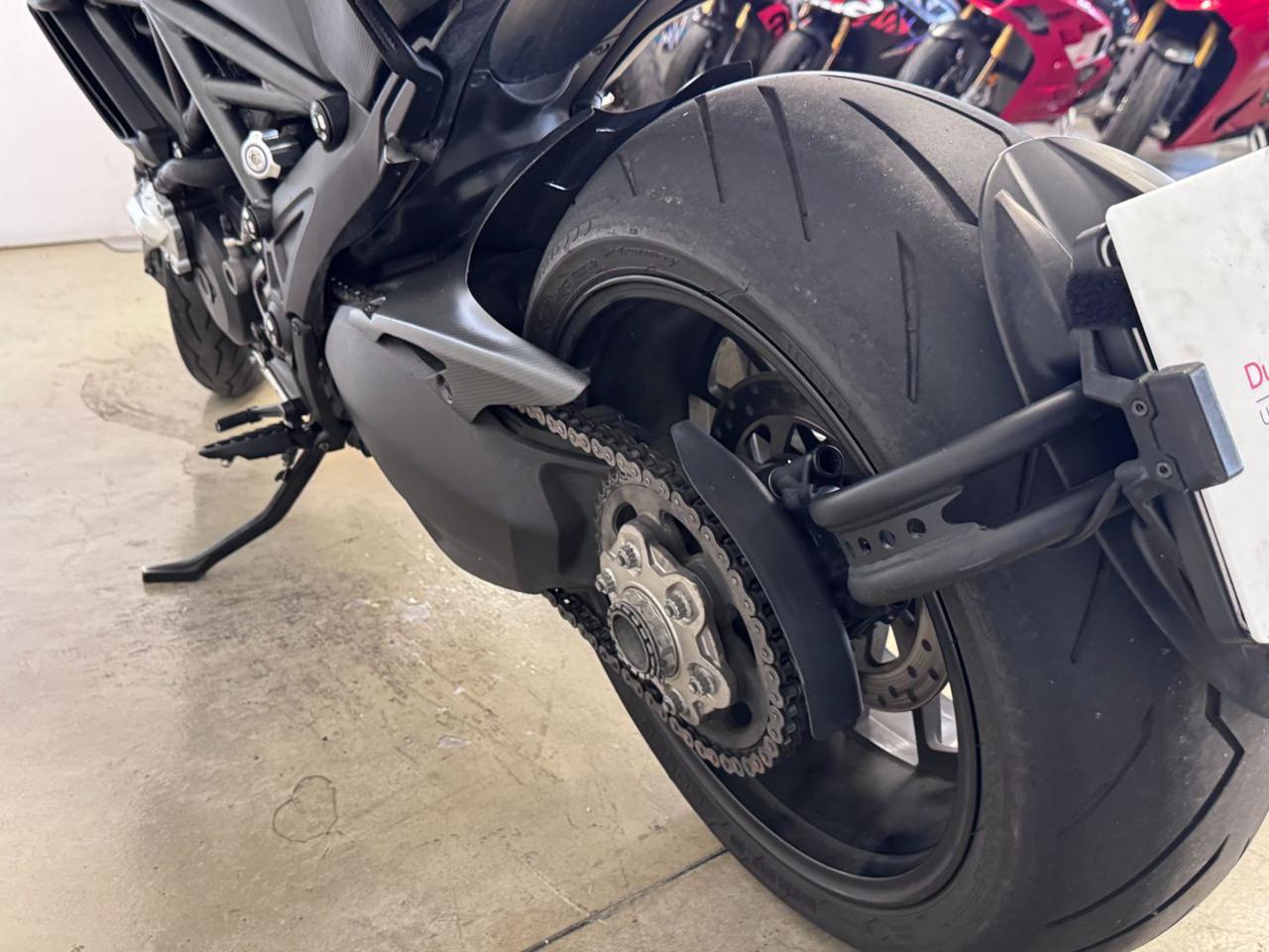 DUCATI Diavel 1200 CARBON - 7