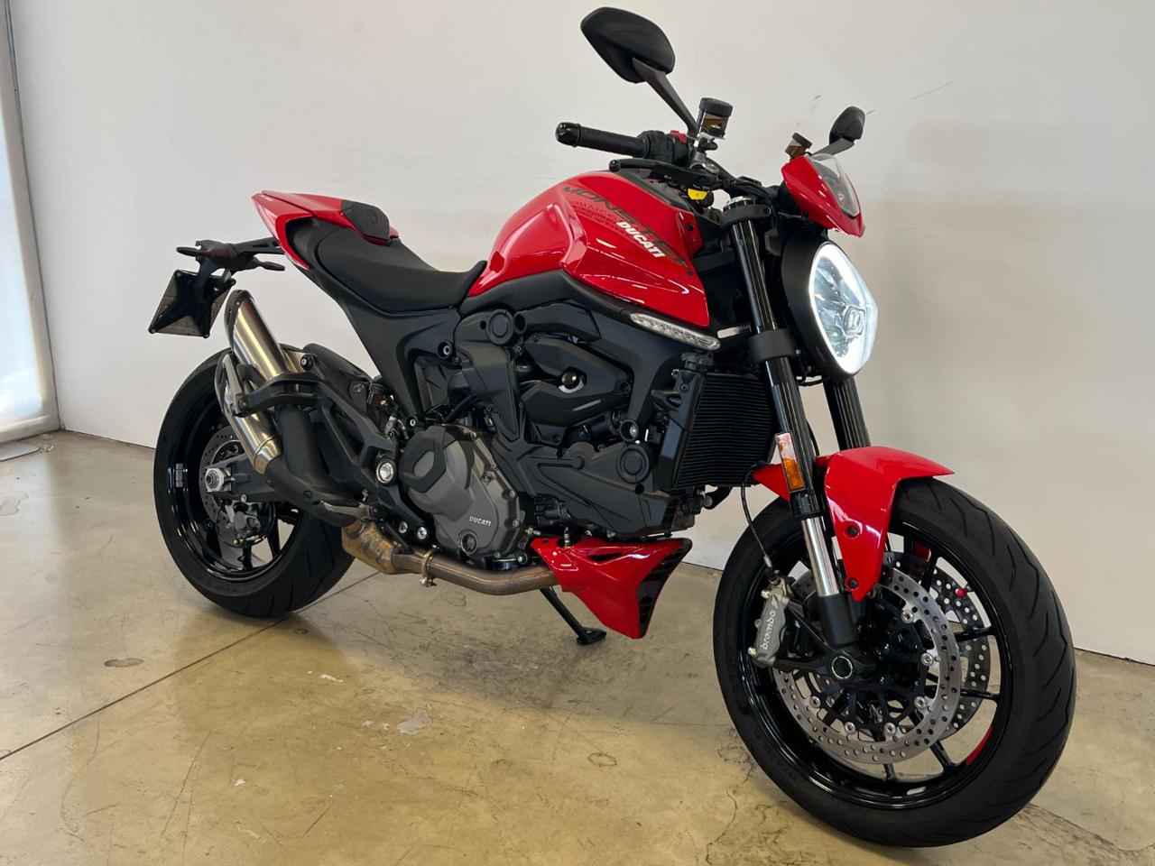 DUCATI Monster 937 PLUS RED - 2