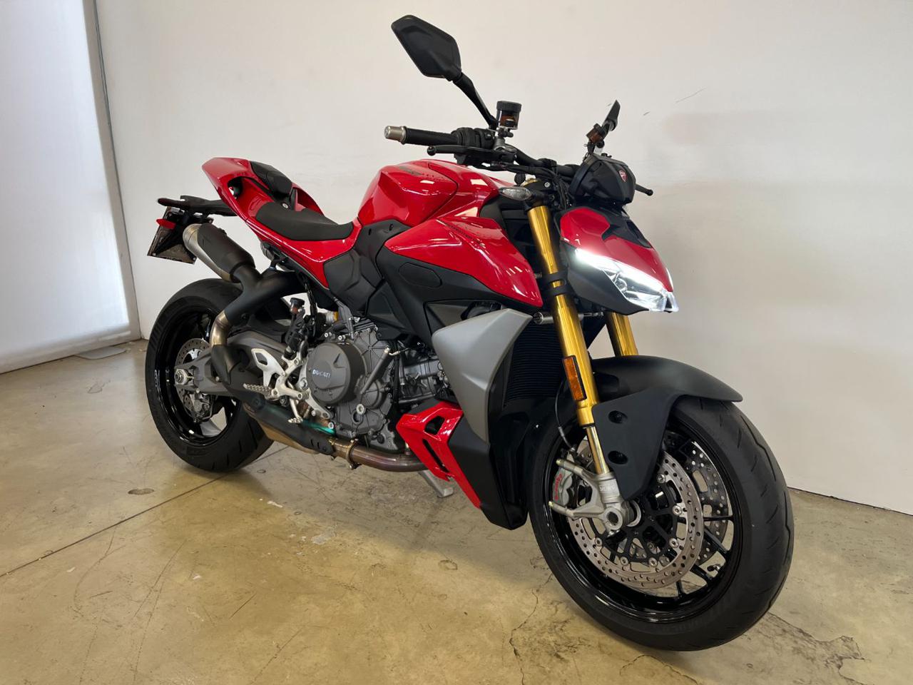 DUCATI Streetfighter V2 V2 S - 2