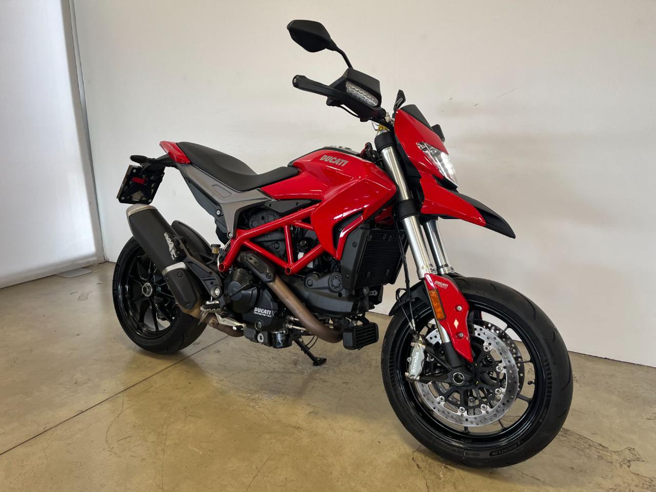 DUCATI Hypermotard 939 939 - 2