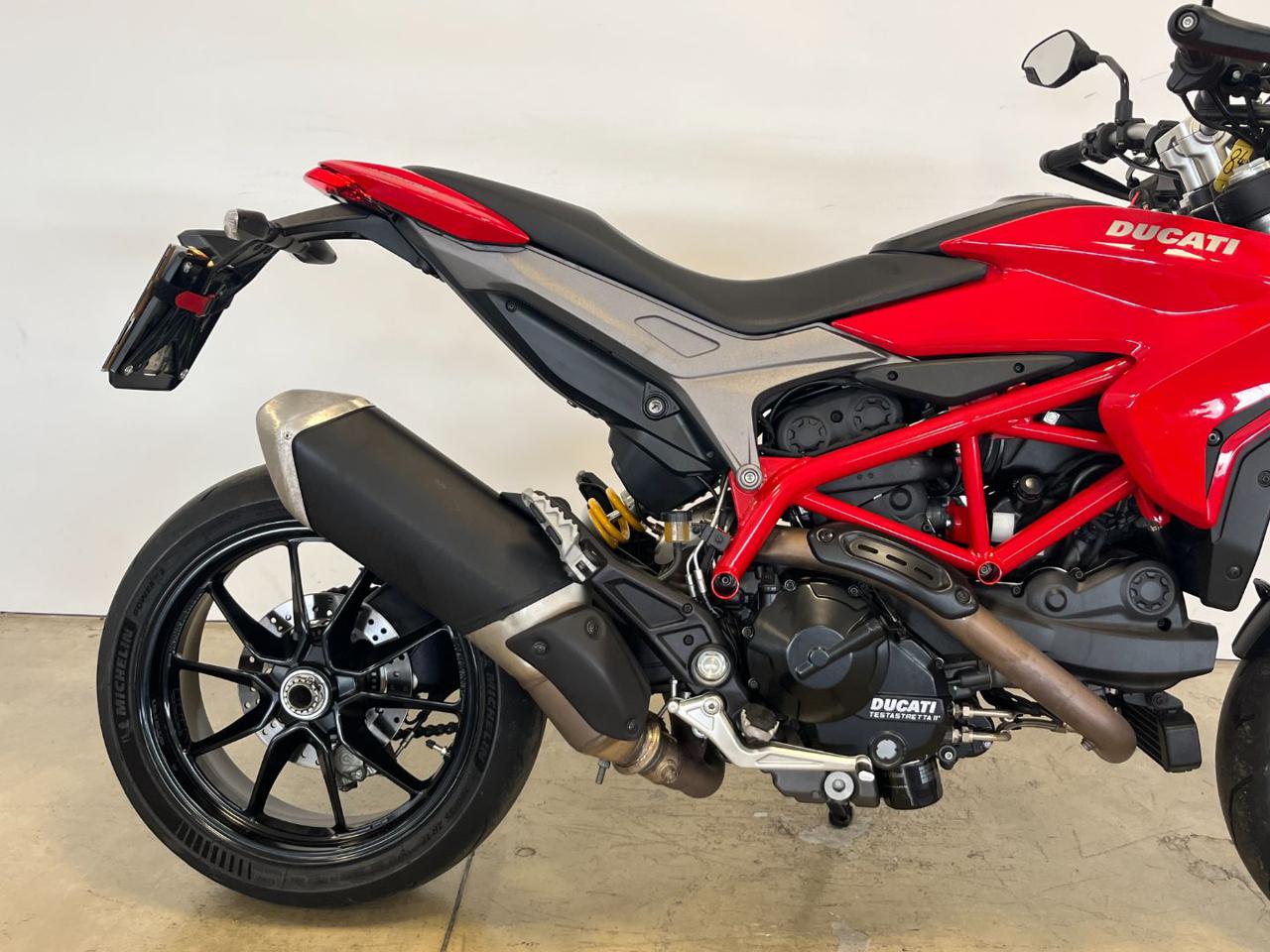 DUCATI Hypermotard 939 939 - 6